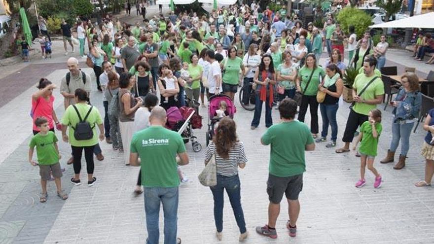 Los docentes se concentran en Vara de Rey