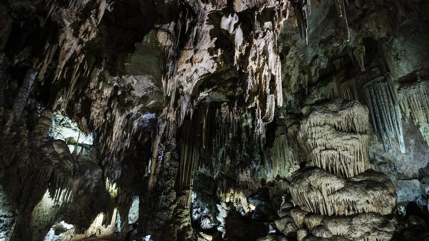 Un estudio data la ocupación de la cueva de Nerja desde hace 41.000 años