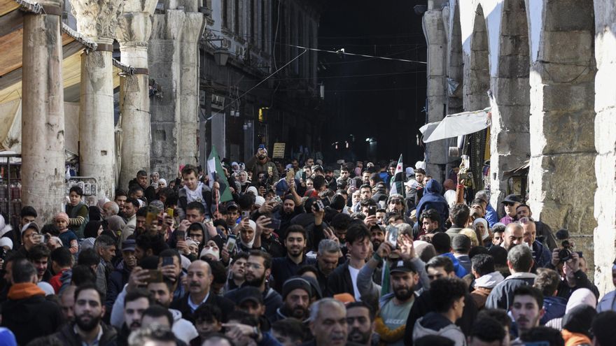 Reabren las escuelas en Damasco una semana después de la caída de Al Assad