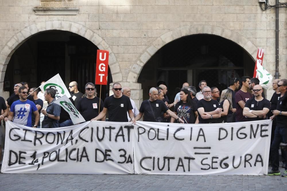 Protesta de la Policia Municipal de Girona per la falta d'efectius