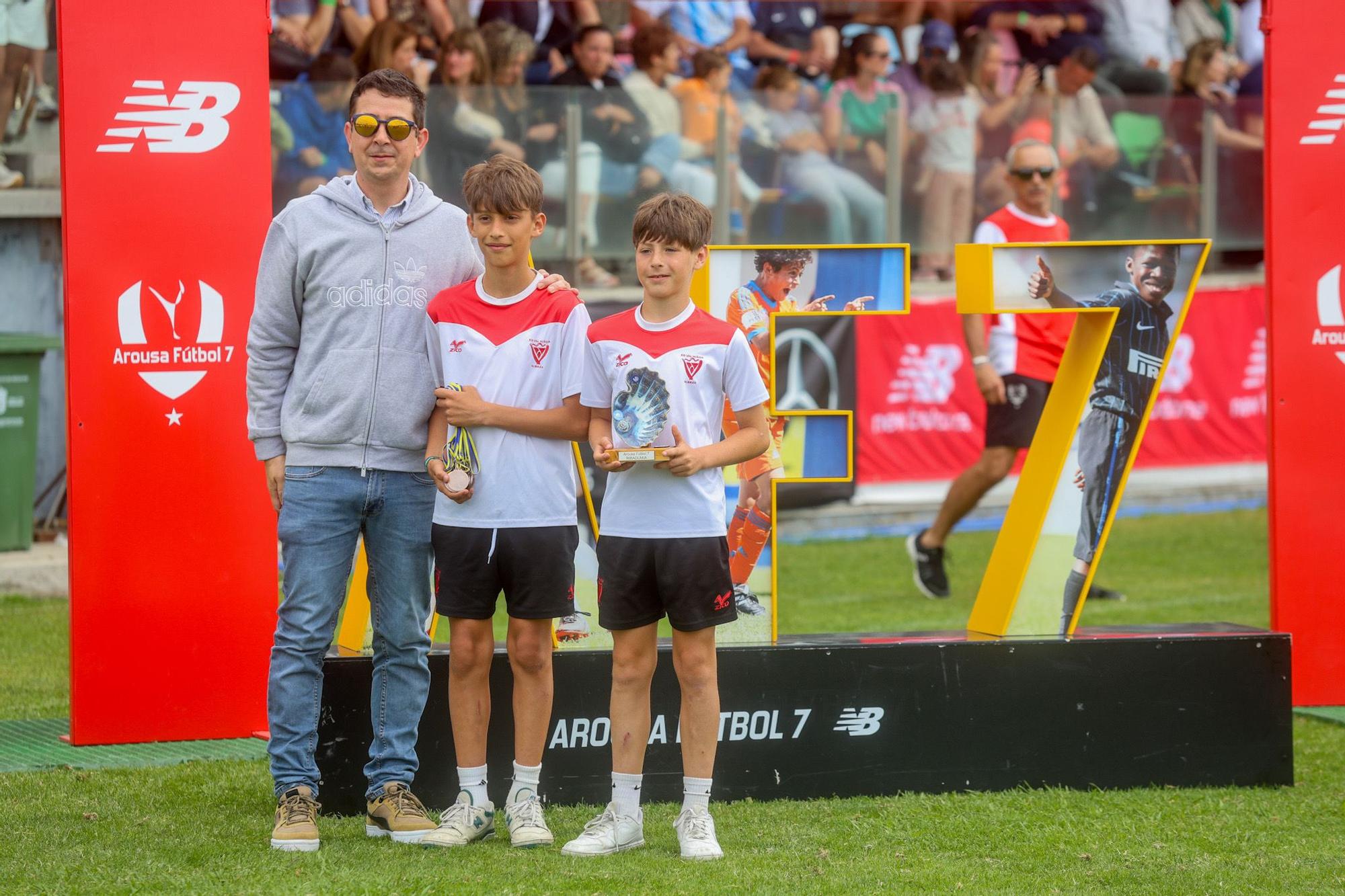 El Porto se lleva el primer título de Arousa Fútbol 7 a Portugal
