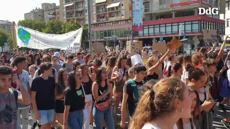 Vídeo: Estudiants gironins es mobilitzen per l'emergència climàtica