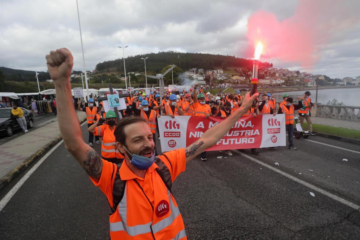 Manifestación por el futuro industrial de la comarca de A Mariña lucense.