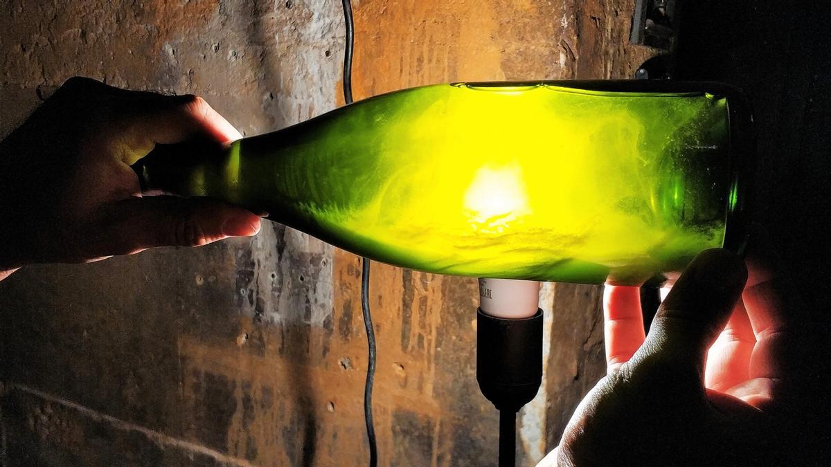 Una botella de cava de la bodega Gramona, en Sant Sadurní.