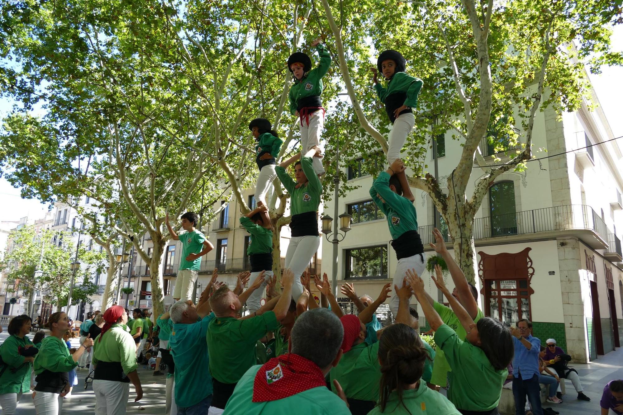 Els Merlots celebren la diada castellera d'aniversari a la Rambla de Figueres