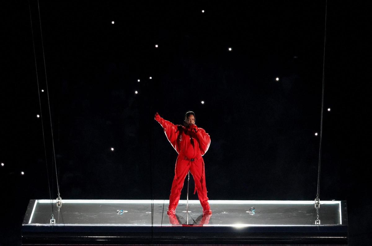 La actuación de Rihanna en la Super Bowl 2023, en imágenes