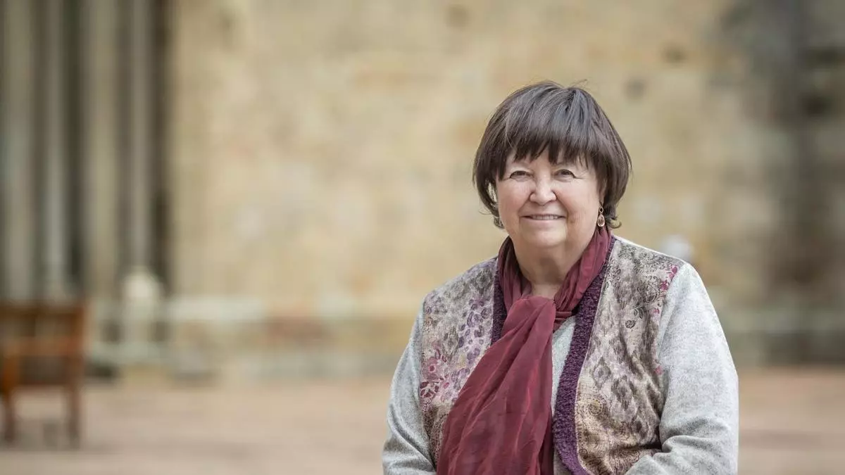 Neus Safont debuta amb un cant d’amor a la terra i al món rural a 'Totes les olors del món'