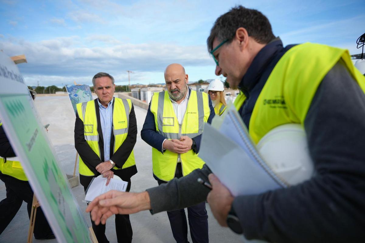 Jaime Martínez, este martes en la visita al nuevo Parc Verd de Llevant.