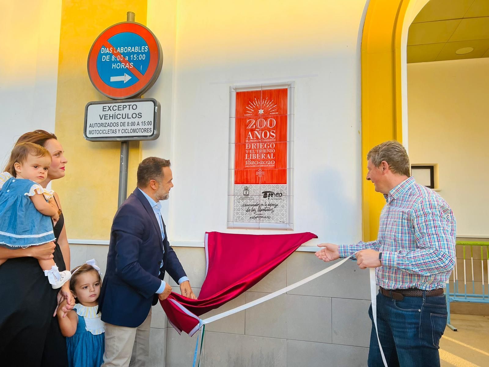 Así fue la visita de los vecinos de Tineo a la localidad hermana de Las Cabezas de San Juan (Sevilla)