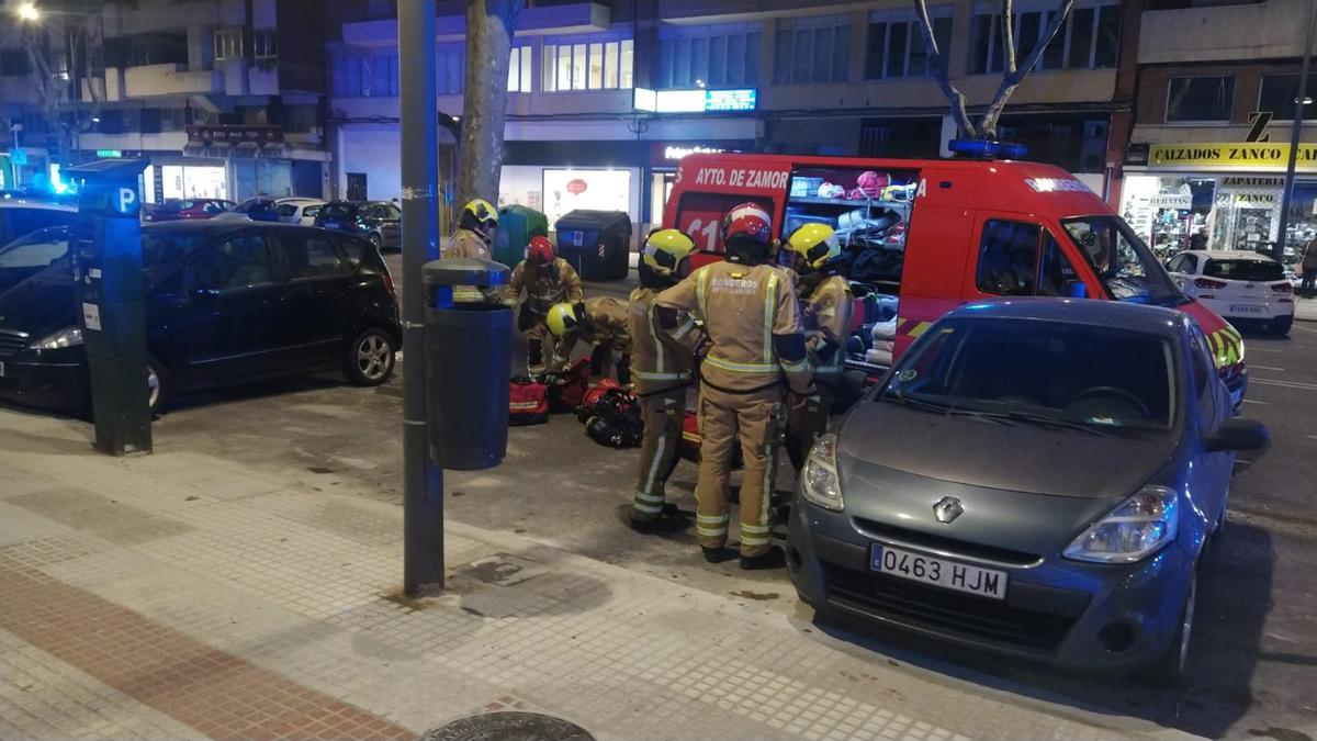 Bomberos en Tres Cruces