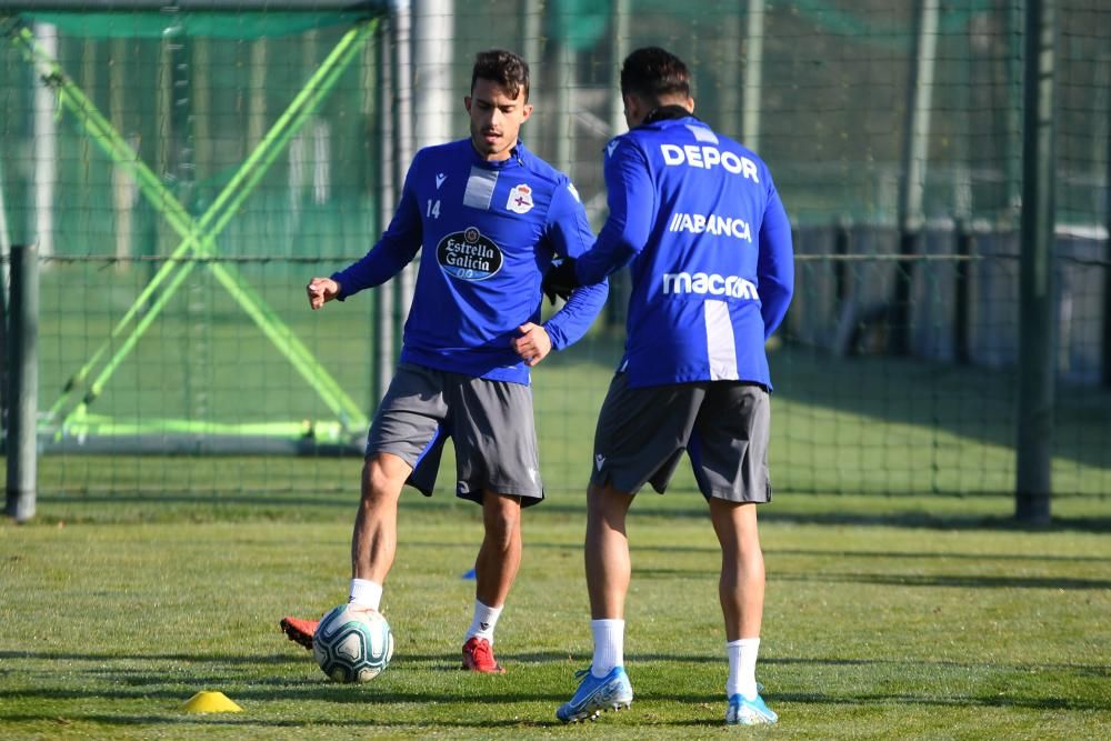 El técnico dirige su última sesión en Abegondo para ultimar la preparación del encuentro en el Carlos Belmonte ante el Albacete.