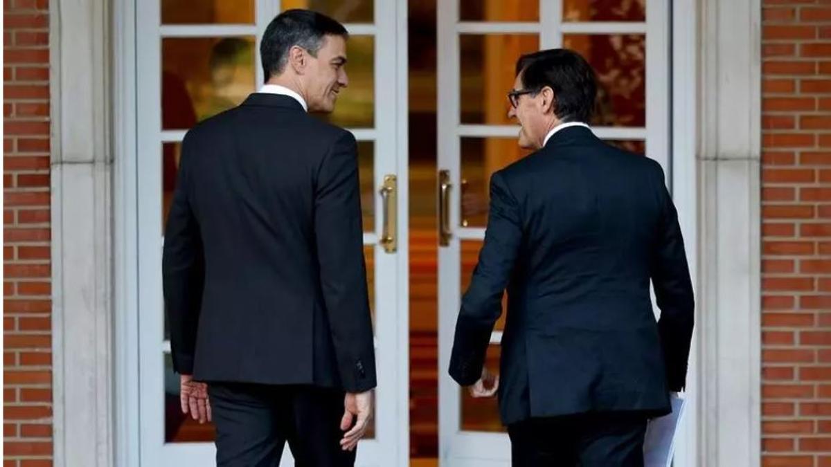 Pedro Sánchez y Salvador Illa, en un encuentro en La Moncloa.