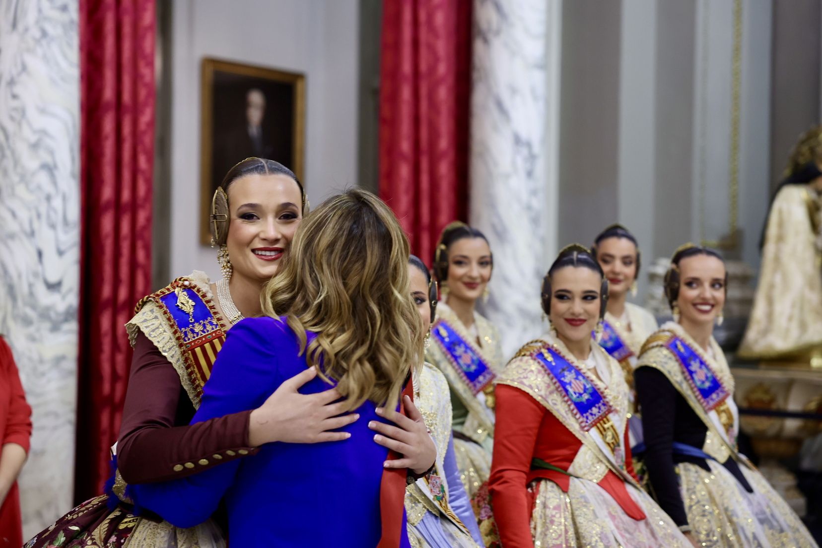 Balcón y "mocaorà" en la despedida de Berta Peiró y la corte 2025