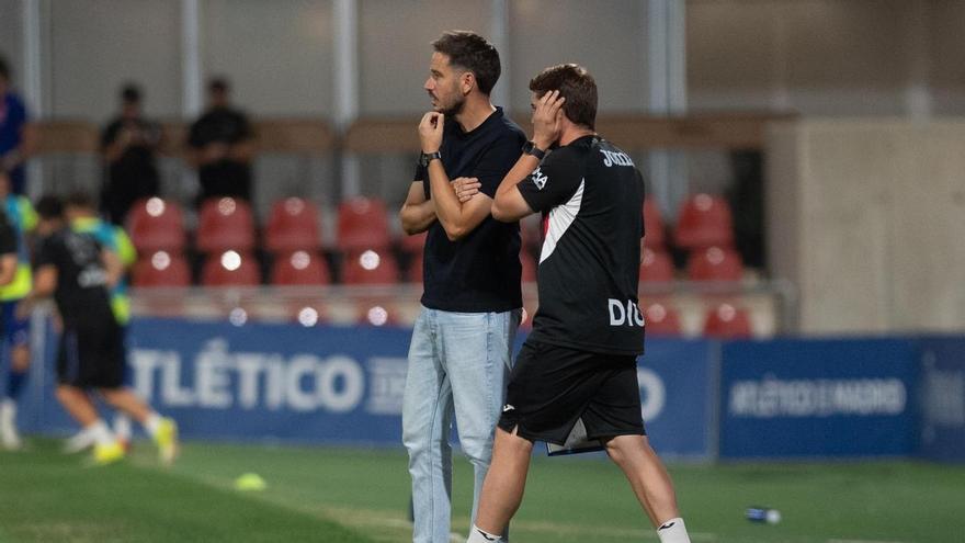 El Real Murcia de Sergi Guilló empieza perdiendo la batalla por el centro del campo