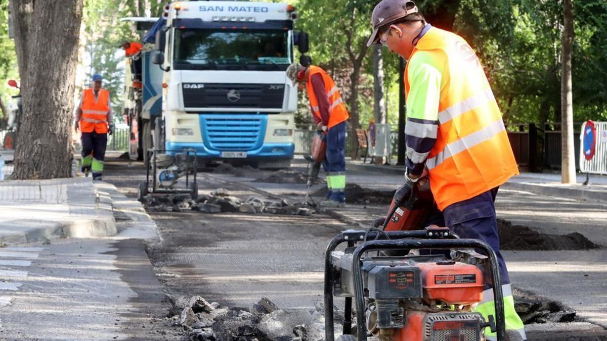 Las obras en las calles provocan contaminación acústica.