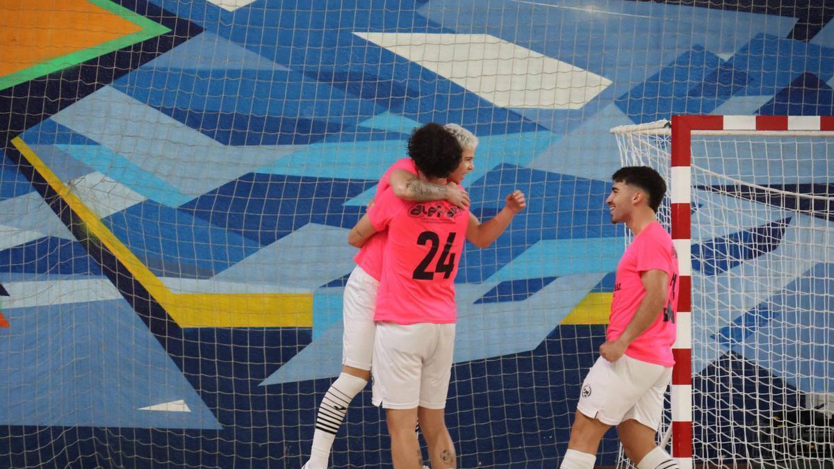 Los jugadores del Caja Rural River Zamora celebran un gol