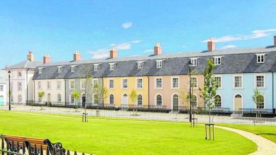 Visión nostálgica de la arquitectura del rey Carlos III en Poundbury, suroeste de Inglaterra. | | LP/DLP