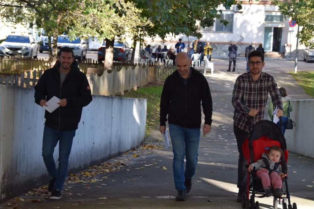 Desenes de persones s'auto inculpen a Berga