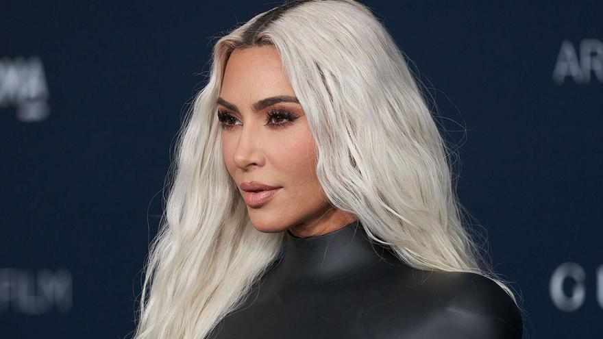 Kim Kardashian confiesa que obliga a los trabajadores de su casa a vestir de esta forma