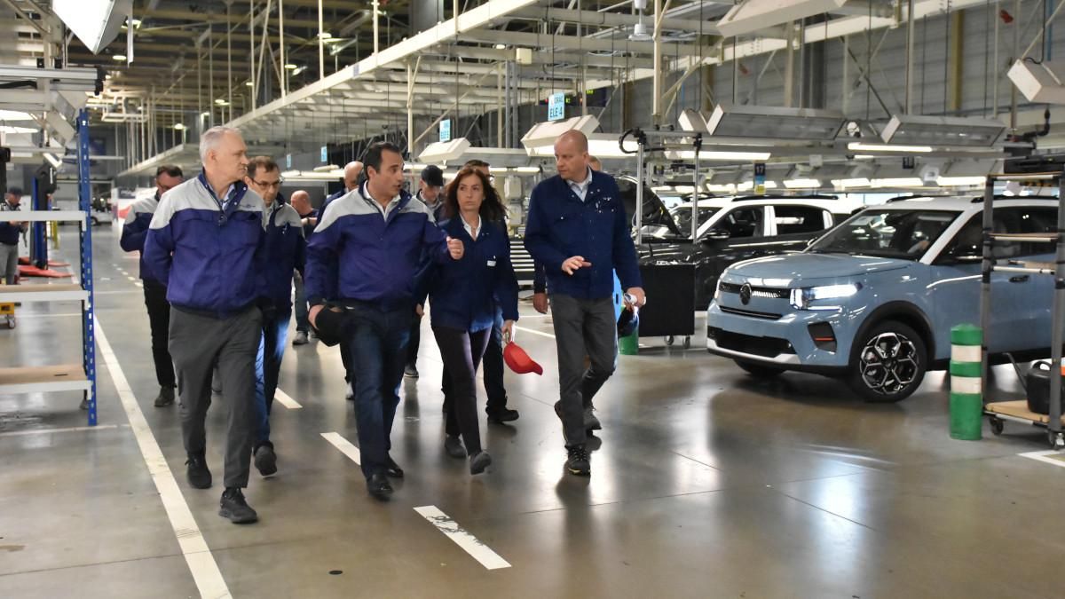 Filosa en su visita a las plantas de producción del Grupo Sstellantis