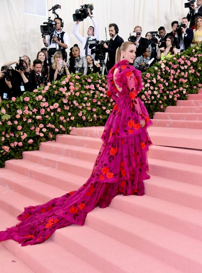 Rachel Brosnahan en la Gala MET 2019