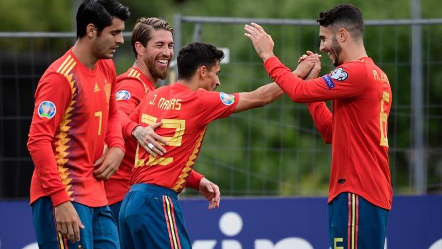 La Roja cumple con el trámite