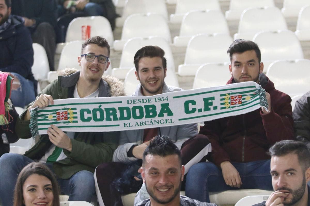 La afición blanquiverde en el Córdoba-Granada