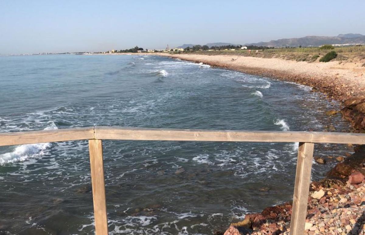 El proyecto de Costas para el litoral sur de Xilxes contempla la ampliación de cuatro espigones por más de 3,1 millones.  | MIGUEL ÁNGEL SÁNCHEZ