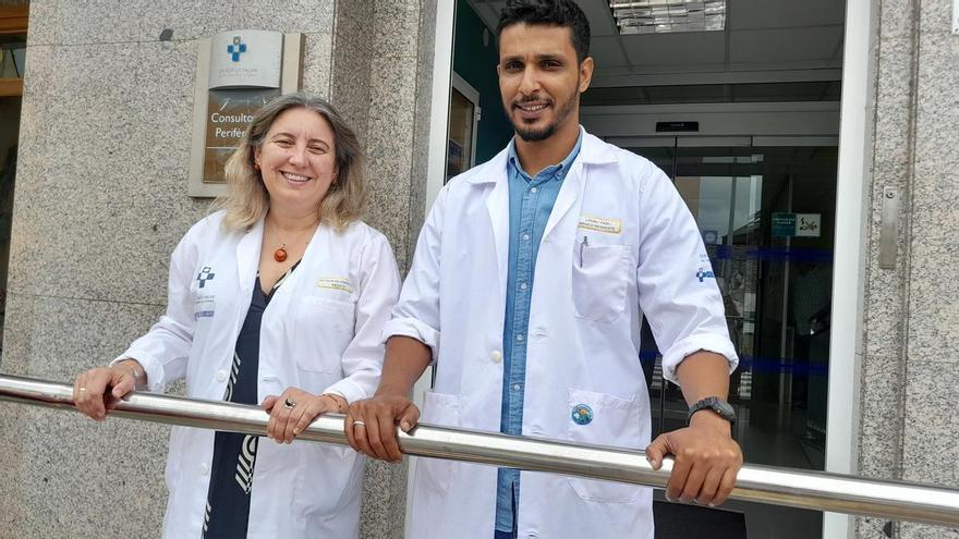 La historia de Louali Fadli, el médico saharaui que pasa consulta en un consultorio de Asturias