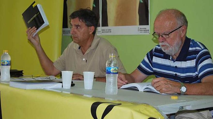 Hernandis (izquierda) y  Martín Pallín (derecha) durante la rueda de prensa de ayer.