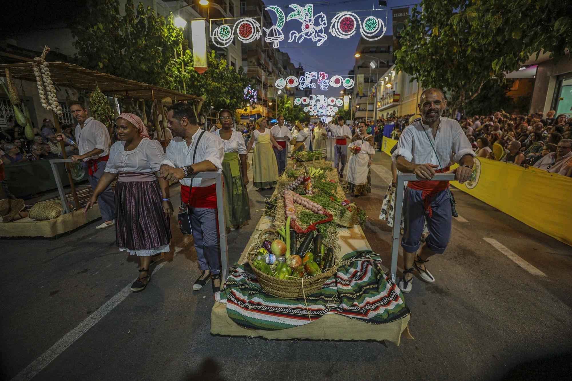 Vuelve la magia de los Moros y Cristianos en Mutxamel