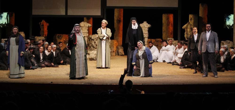 Amigos de la Ópera alzó el telón de su temporada con un lleno en el Teatro Afundación