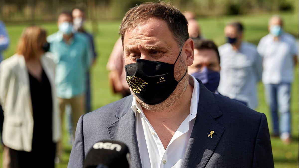 Junqueras desea "suerte" a JxCat, el "centro-derecha" del independentismo