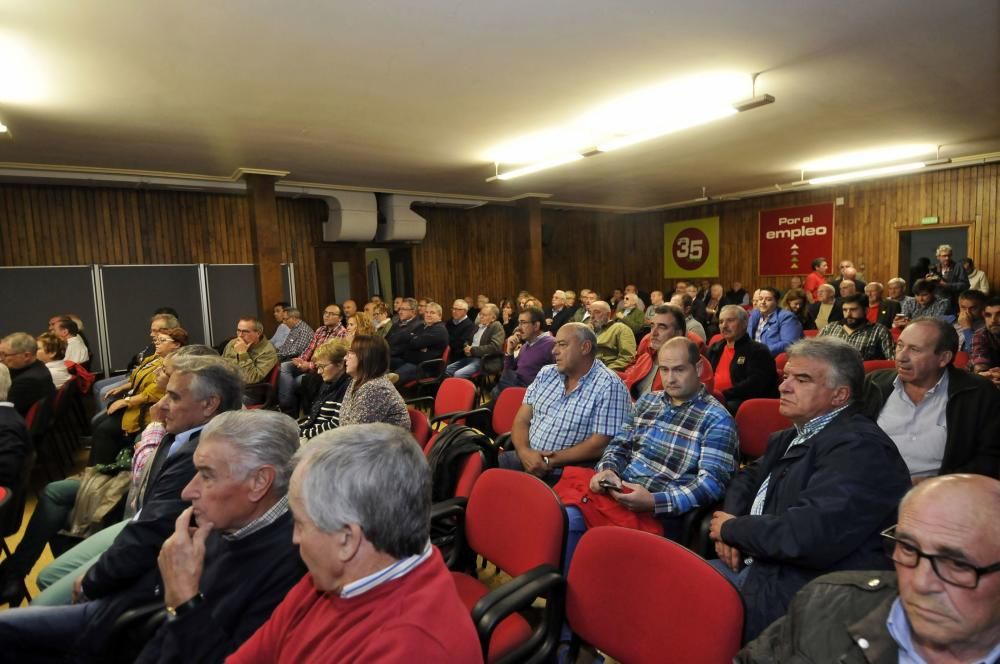 Asamblea del PSOE en la Casa del Pueblo de Mieres