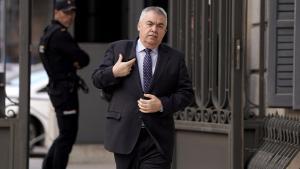 Koldo a Ábalos: «Santos s’ha quedat amb diners, bitllets de cinc-cents que li donava el de Guipúscoa (Antxón)»