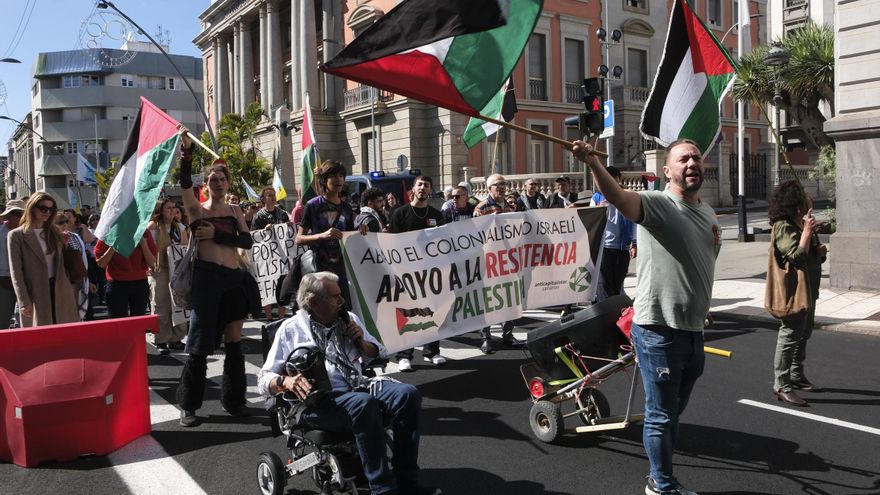 Hundreds Rally in Tenerife to Oppose Gaza Conflict