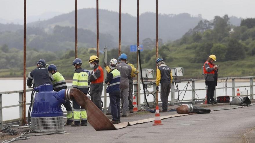 Arcelor vacía el embalse de San Andrés para reparar la presa