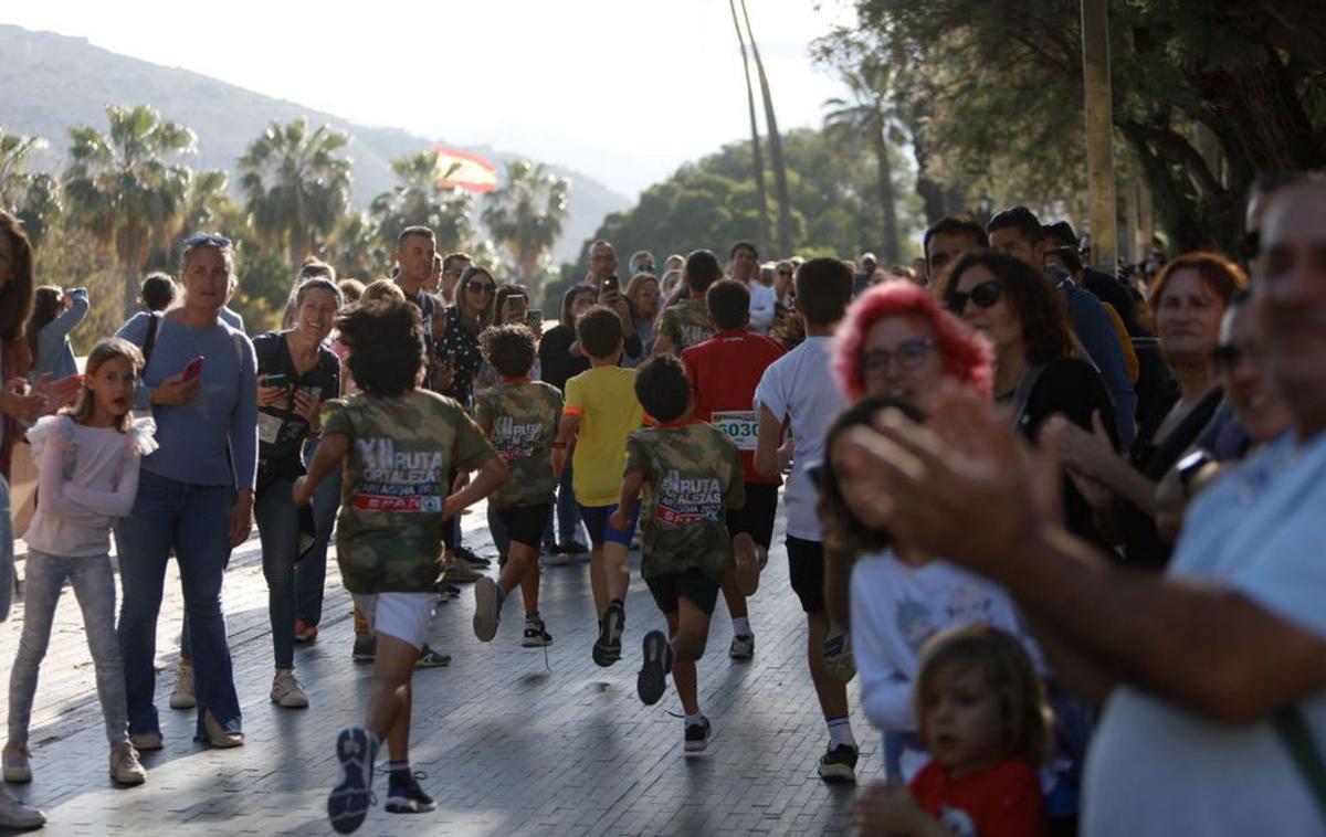 Mucho público se congregó para animar a los jóvenes. | LOYOLA PÉREZ DE VILLEGAS