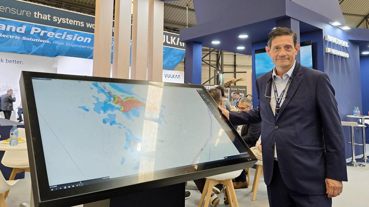 Iñaki Arbulu, dueño y CEO de Grupo Arbulu, en el stand de la compañía en Navalia 2026.