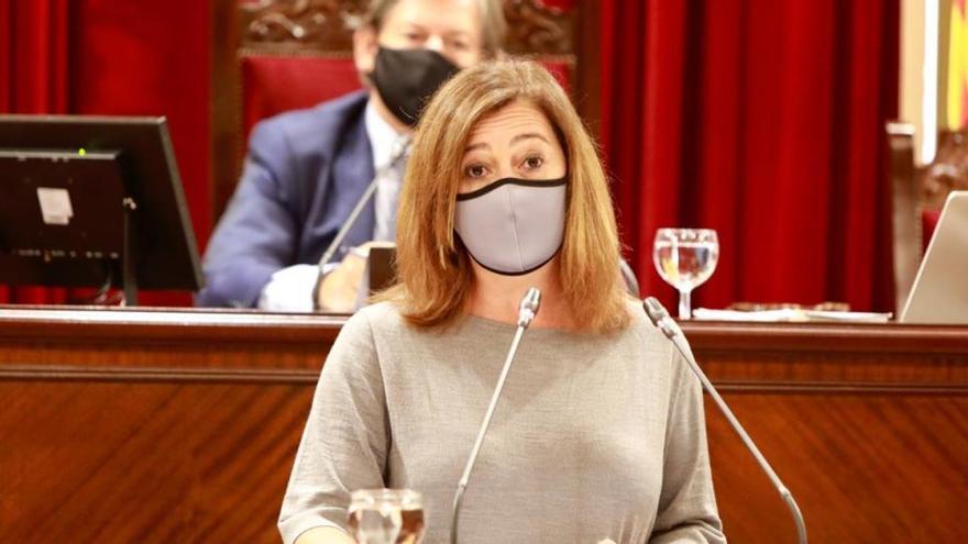 Francina Armengol durante su comparecencia en el Parlament