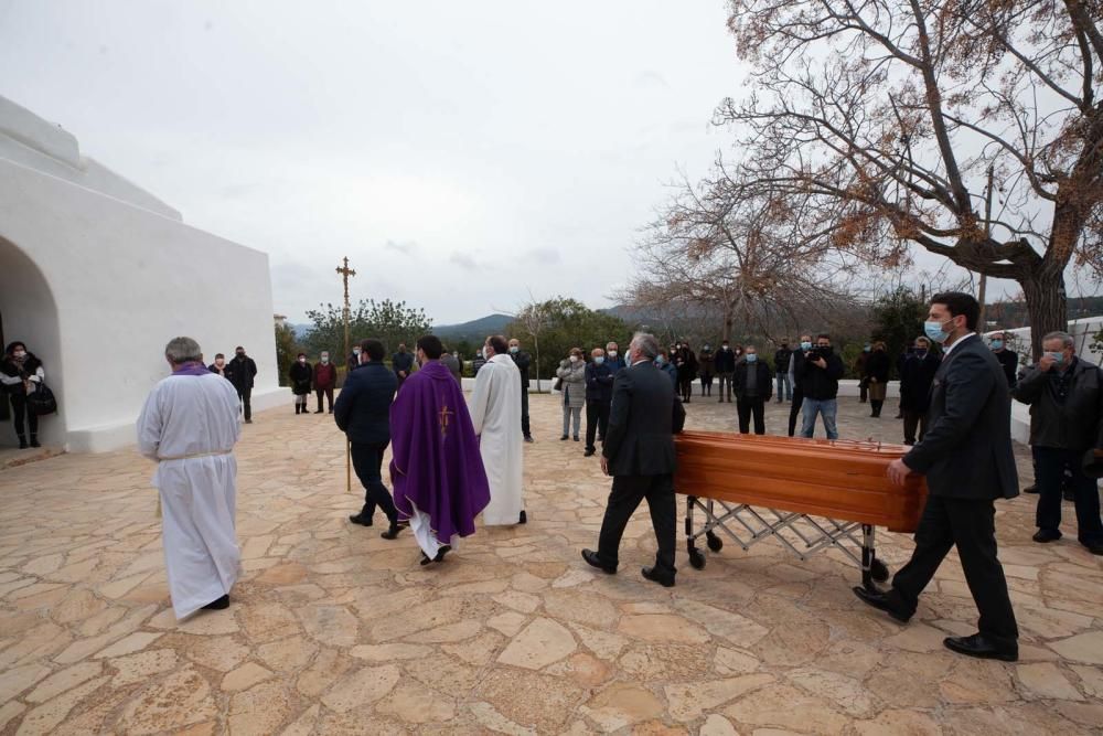 El funeral de Vicent Tur reúne en Sant Llorenç a más de un centenar de personas