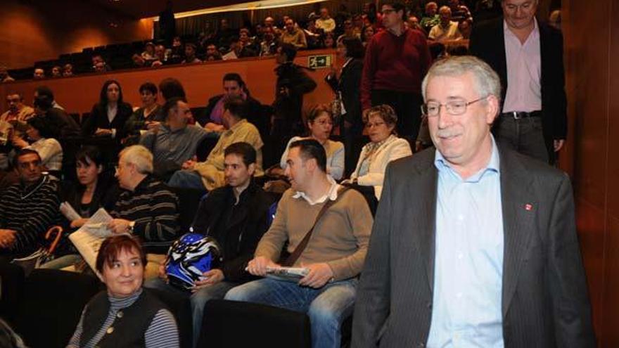 Fernández Toxo entra, seguido de García Pedrosa, a la asamblea de delegados de CC OO.