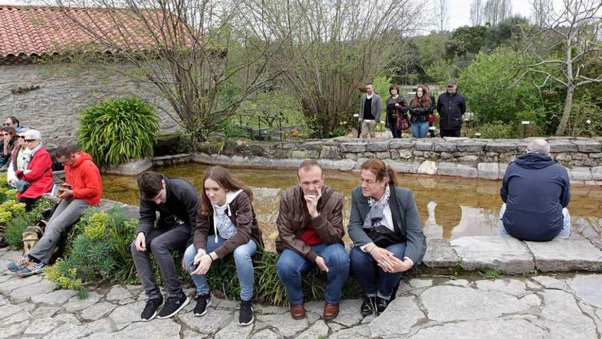 Asistentes a una de las jornadas de puertas abiertas del Botánico.