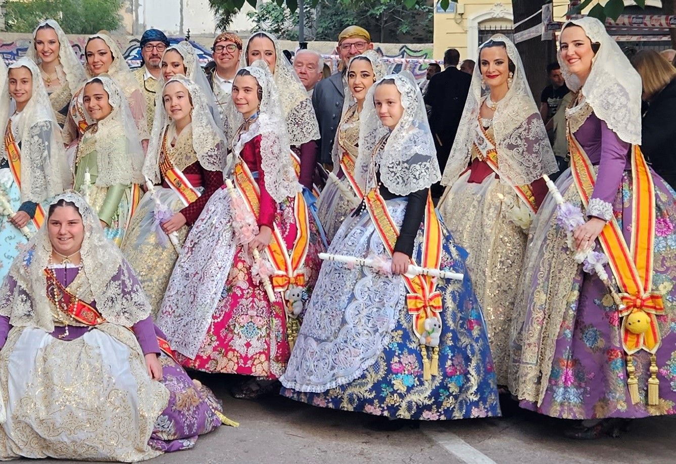 Laura, Paula, las cortes y las fallas de Zaidía acompañan al Cristo de la Fe