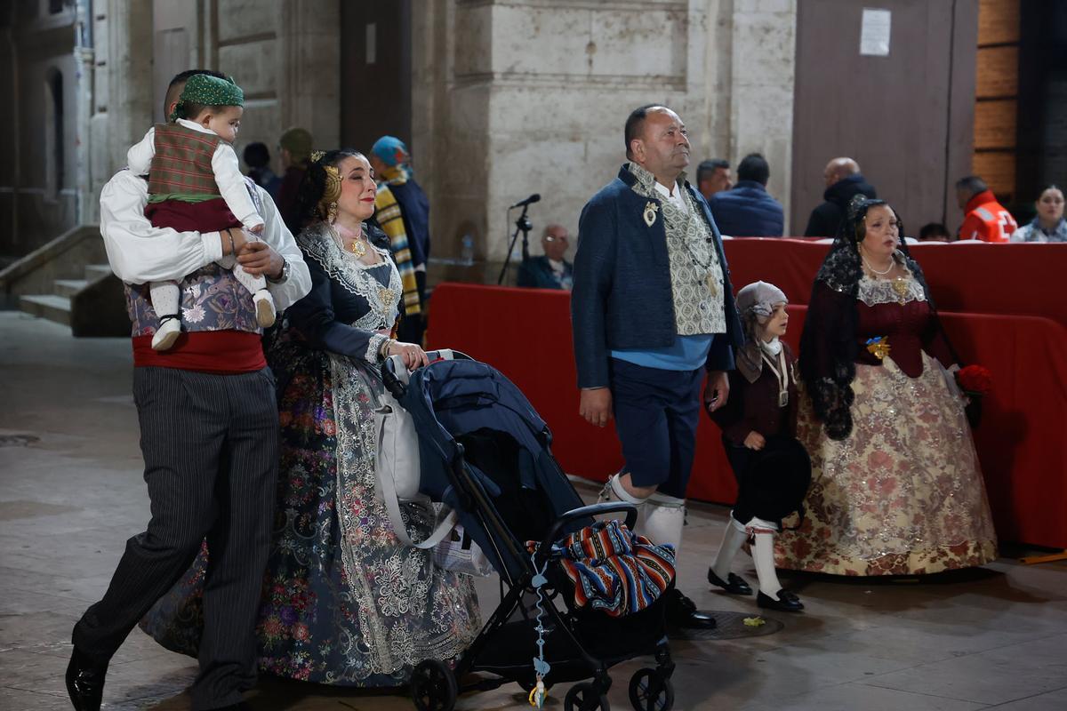 Todas las fotos de la Ofrenda del 17 de marzo por la calle de la Paz hasta las 23:30 horas
