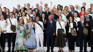 Líderes políticos de todo el mundo posan en la foto oficial de la cumbre CELAC-UE, en Colombia.
