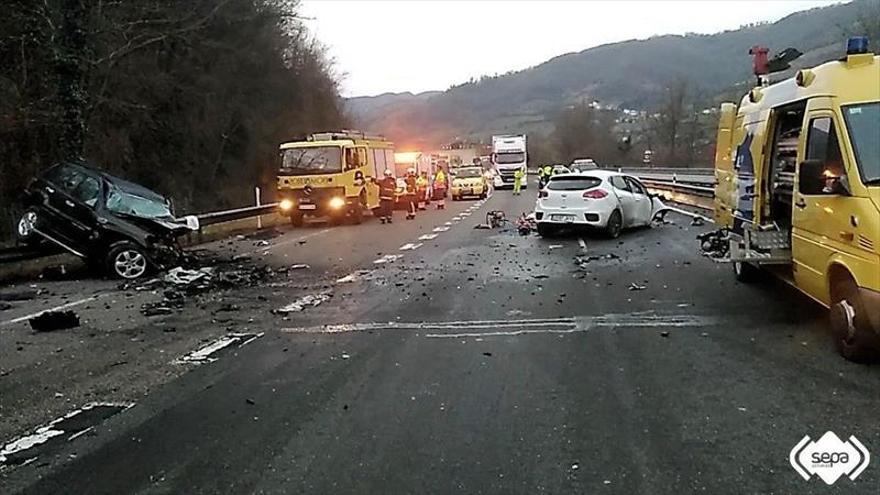 Un joven kamikaze muere y se lleva por delante la vida de otro conductor