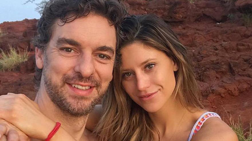 Pau Gasol y Catherine McDonell