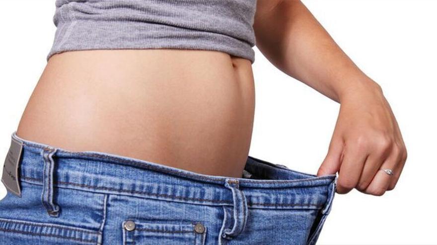 Consejos para llevar una dieta antiinflamatoria y tener una barriga plana