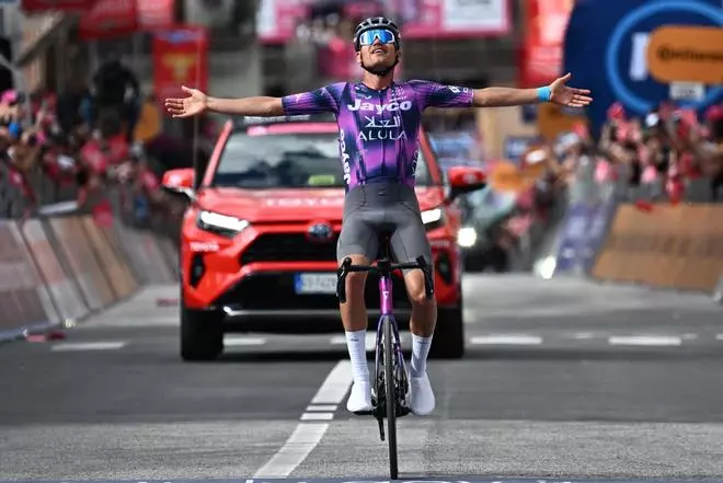 La etapa 8 del Giro de Italia, en imágenes